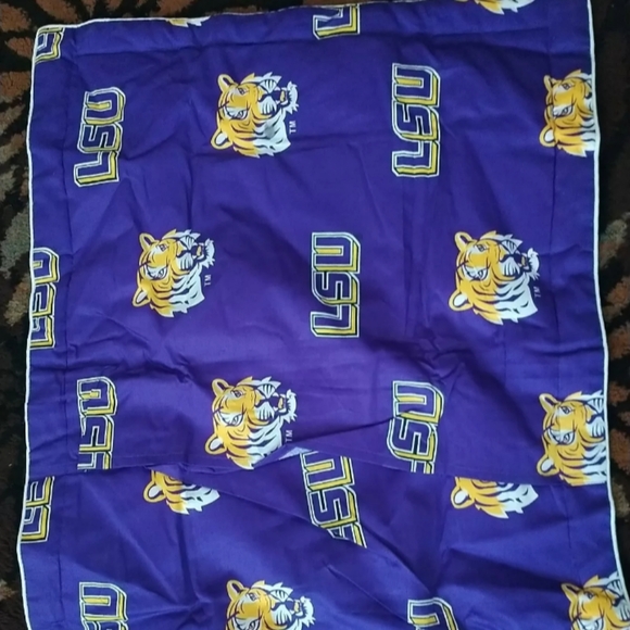 LSU Tigers NCAA Pillow case (1) Purple Gold Eye Of The Tiger and LSU Tigers Cap - Picture 8 of 14